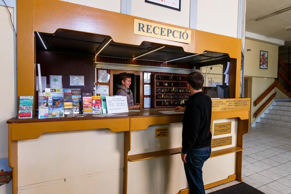 Hostel Flandria Budapest Eksteriør billede